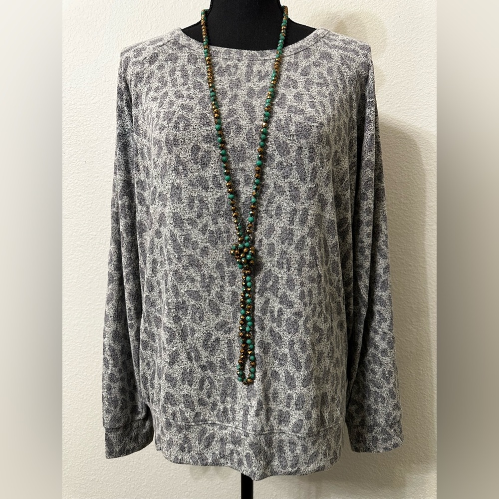 Women’s Gray Leopard/Cheetah Print Sweater